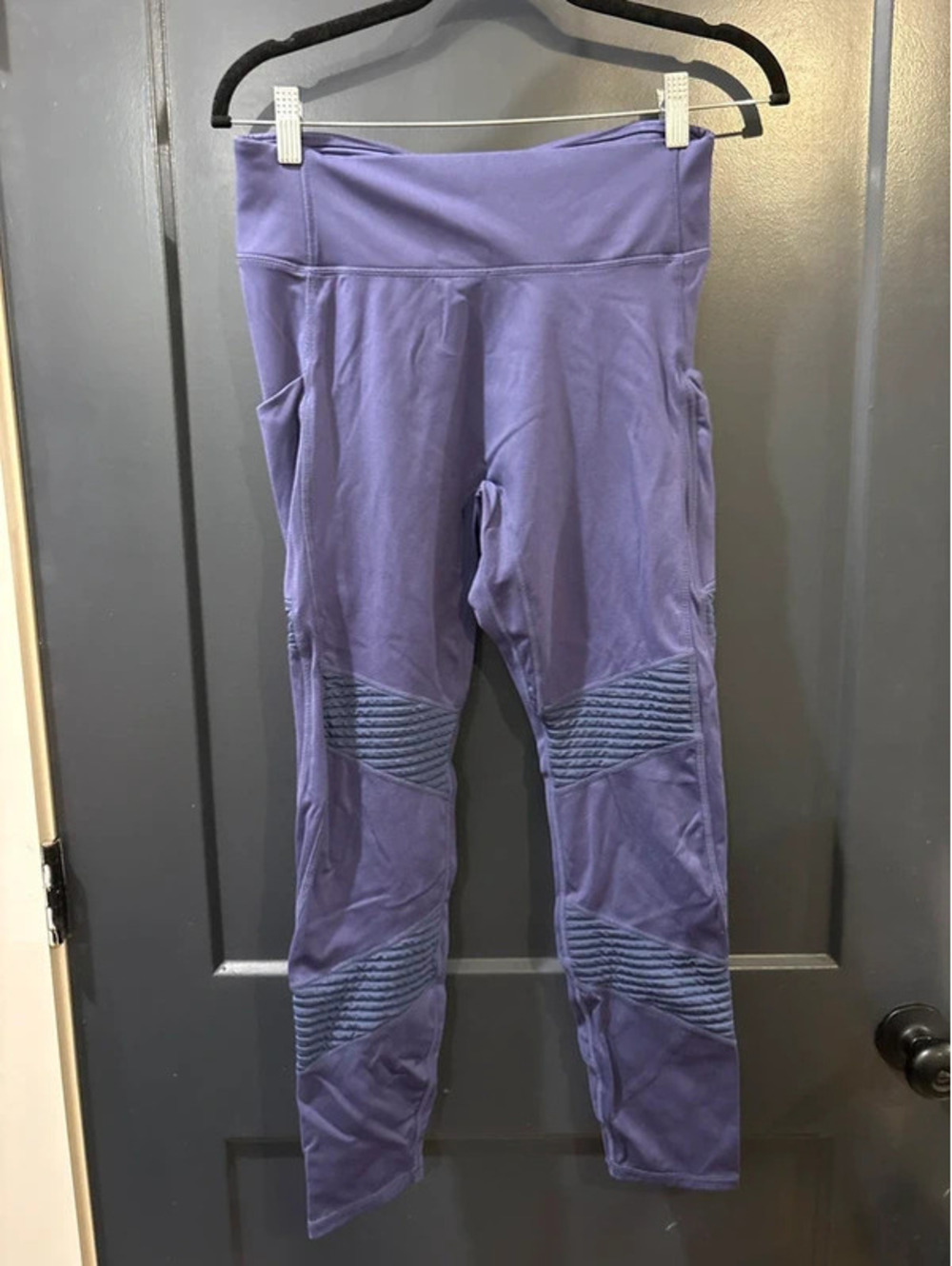 Fabletics leggings 14” across waist